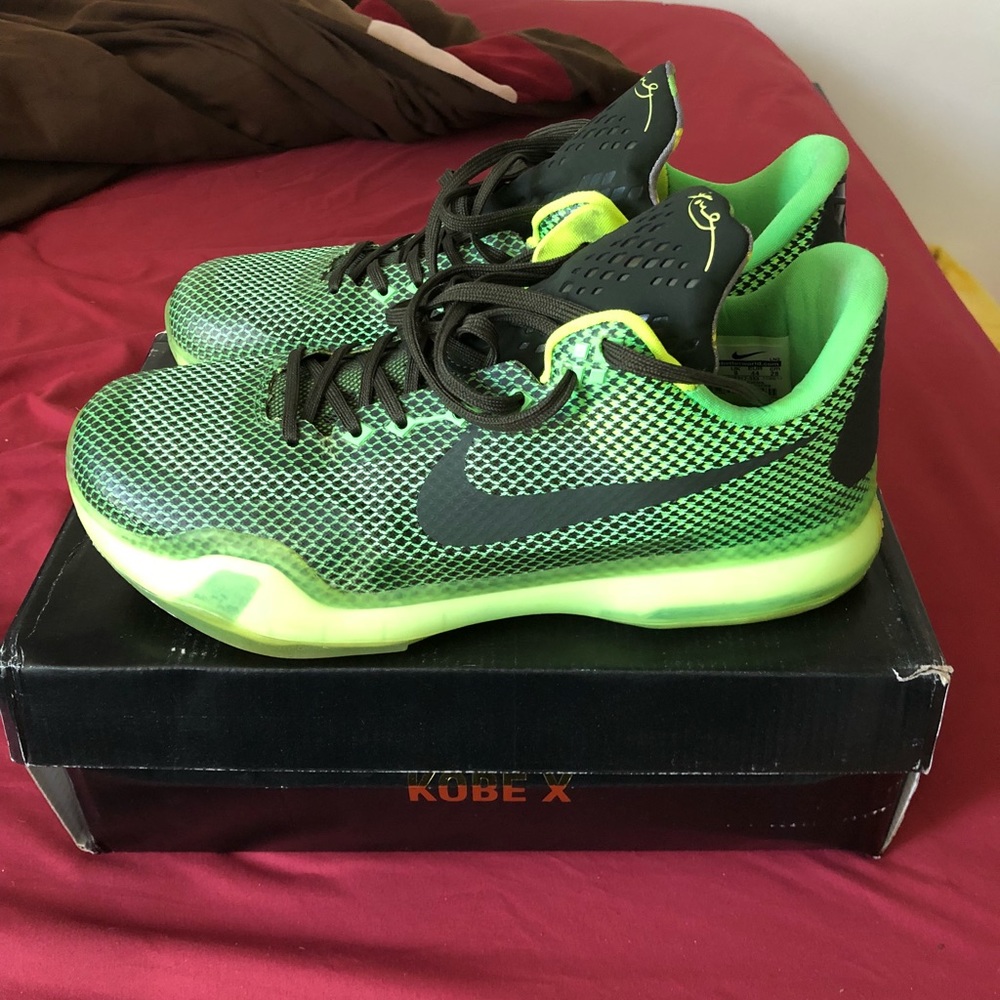 Kobe X